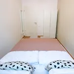 Central- Quiet - Comfy 아파트 부다페스트