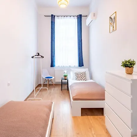 Central- Quiet - Comfy *