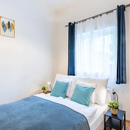 Central- Quiet - Comfy Apartament *