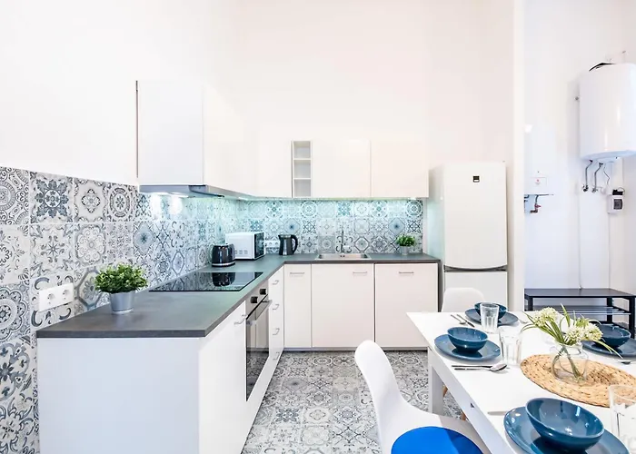 Central- Quiet - Comfy *